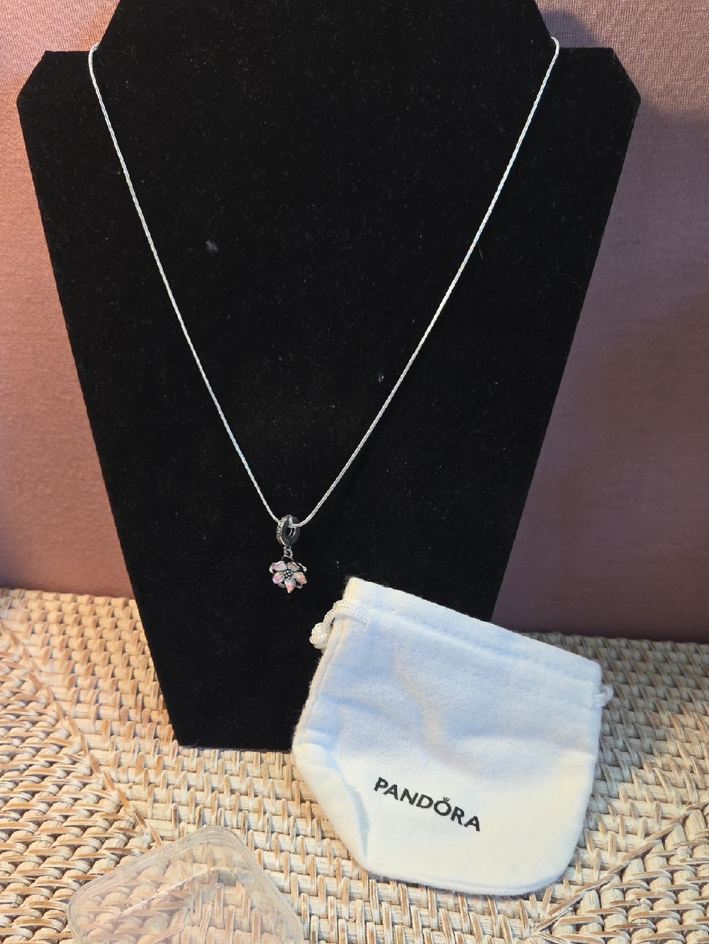 Pandora 925 Ale Sterling Silver Flower Pendant 925 Necklace Flower Is A Fidget
